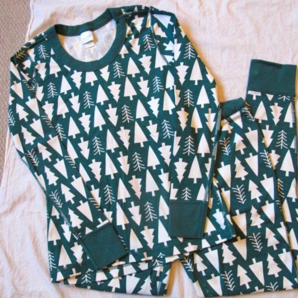 Hanna Andersson Womens organic pajamas PJ tree christmas
